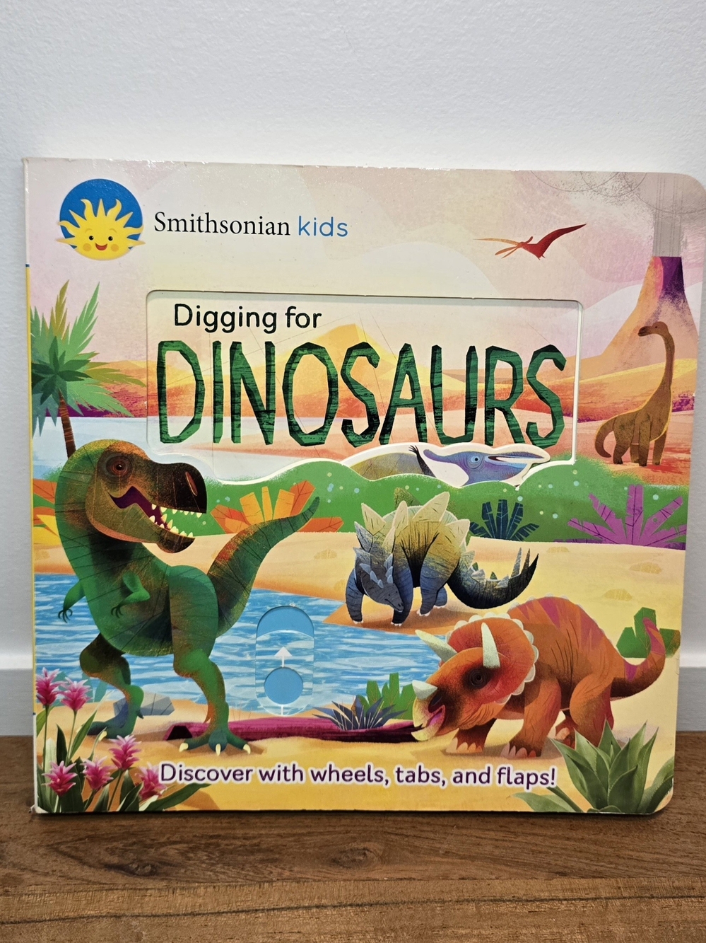 Smithsonian Kids "Digging for Dinosaurs" Interactive Board Kids Book